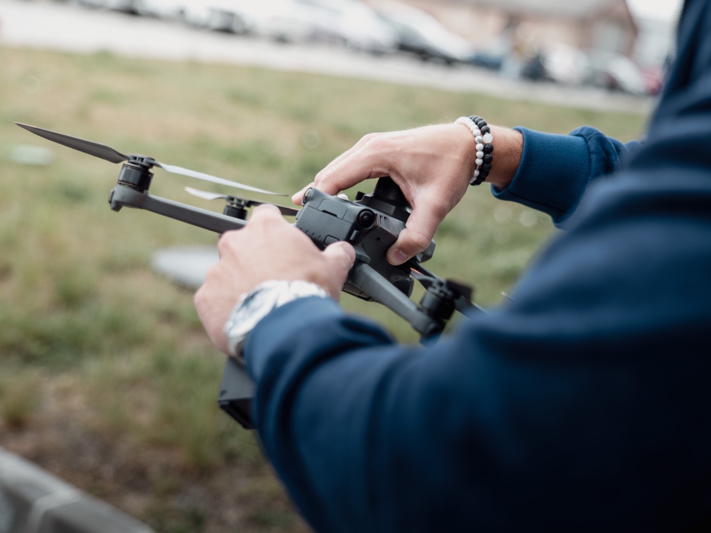 DJI drón indítása kézből a terepen